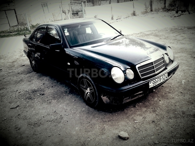 Mercedes E 230 1997, 280,000 km - 2.3 l - Qusar