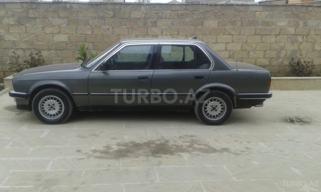 BMW 325 1986, 330,000 km - 2.5 l - Bakı