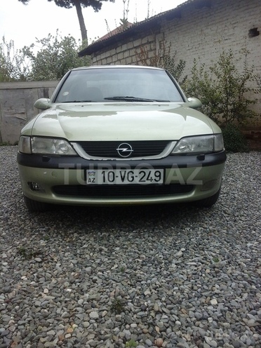 Opel Vectra 1996, 250,000 km - 2.0 l - Bərdə