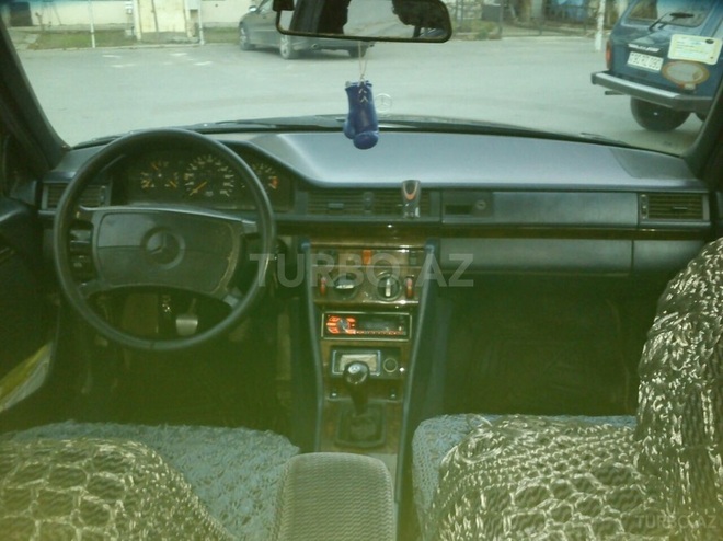 Mercedes E 230 1991, 385,790 km - 2.3 л - Bakı