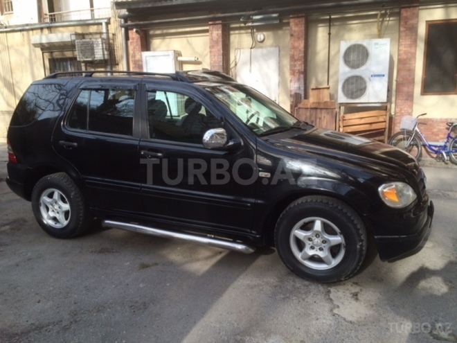Mercedes ML 320 2000, 230,000 km - 3.2 л - Bakı