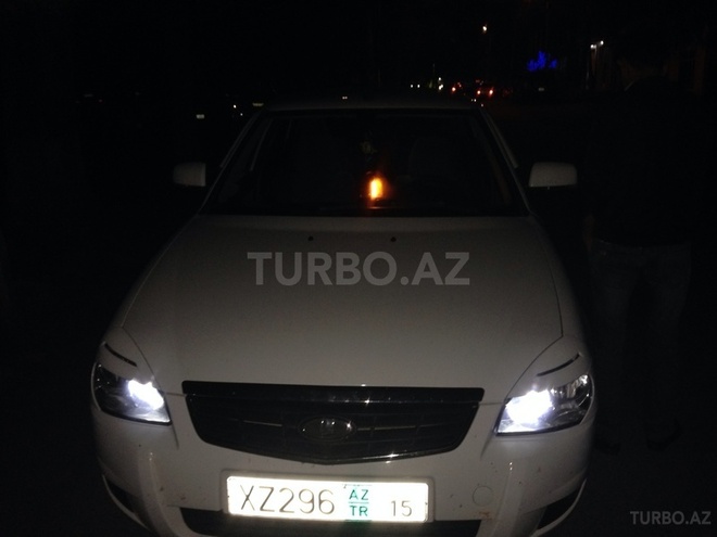 LADA (VAZ) Priora 2013, 105,000 km - 1.6 l - Qax
