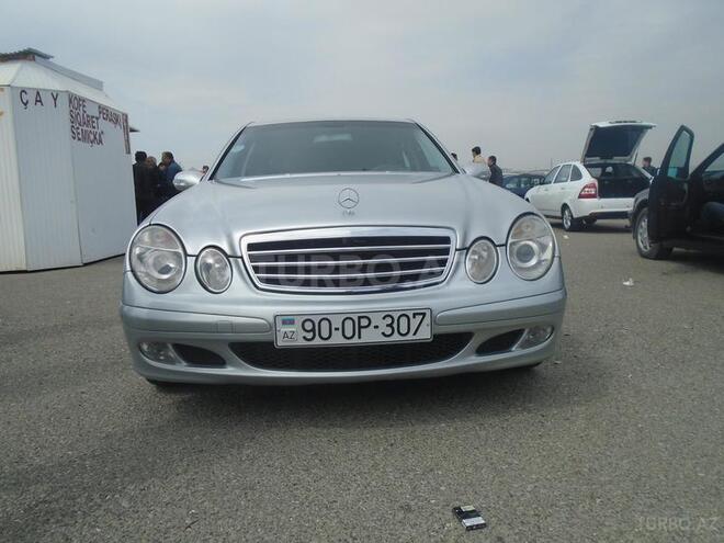 Mercedes E 220 2003, 245,000 km - 2.2 л - Bakı