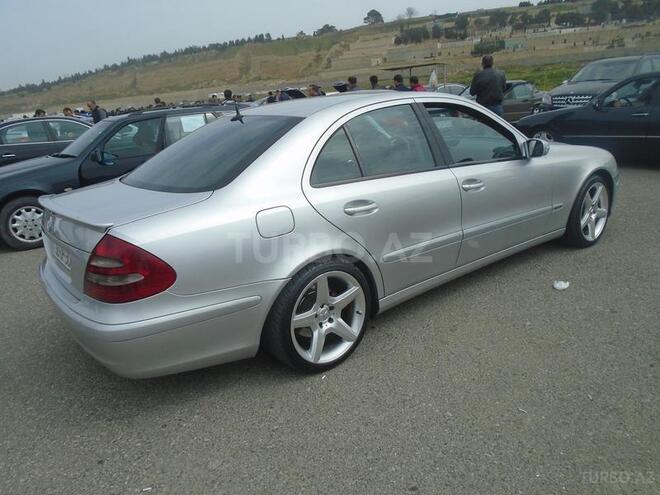 Mercedes E 220 2003, 245,000 km - 2.2 л - Bakı