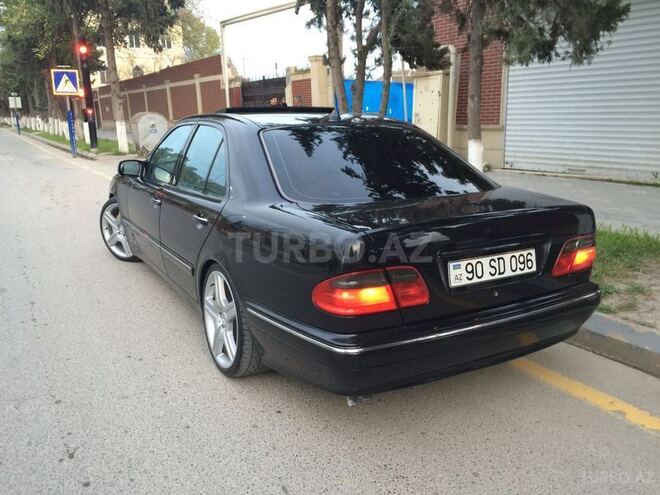 Mercedes E 320 2001, 166,600 km - 3.2 л - Ağsu