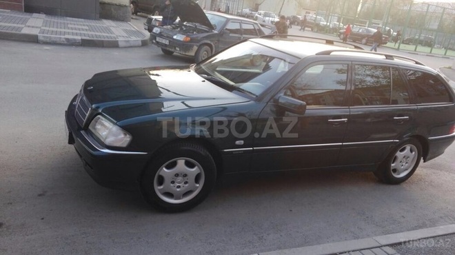 Mercedes C 220 1999, 150,000 km - 2.2 l - Sumqayıt