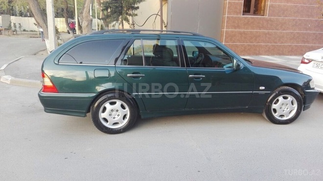 Mercedes C 220 1999, 150,000 km - 2.2 l - Sumqayıt