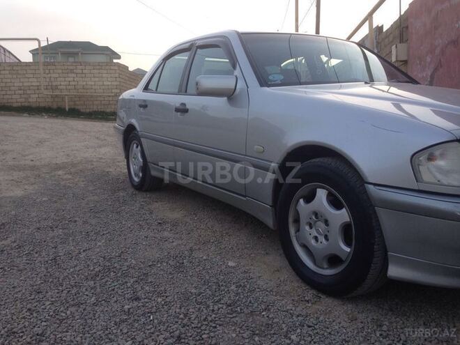 Mercedes C 200 2000, 210,000 km - 2.0 l - Bakı