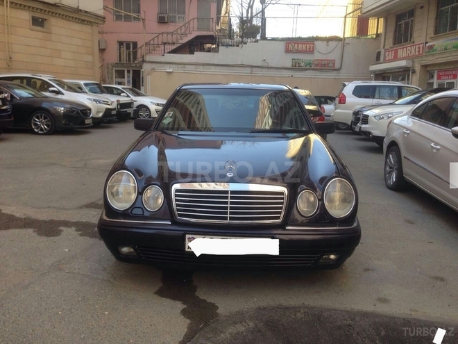 Mercedes E 280 1996, 300,000 km - 2.8 л - Bakı