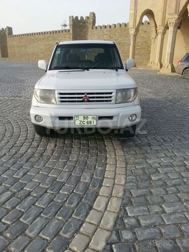 Mitsubishi Pajero io 1999, 250,000 km - 1.8 l - Bakı