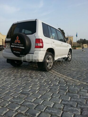 Mitsubishi Pajero io 1999, 250,000 km - 1.8 l - Bakı