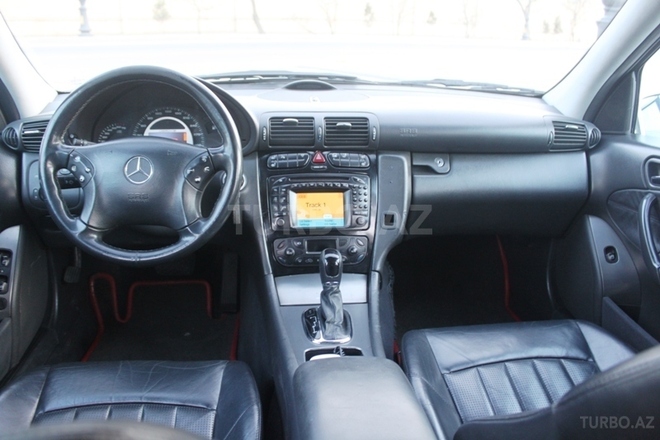 Mercedes C 32 AMG 2001, 171,000 km - 3.2 l - Bakı