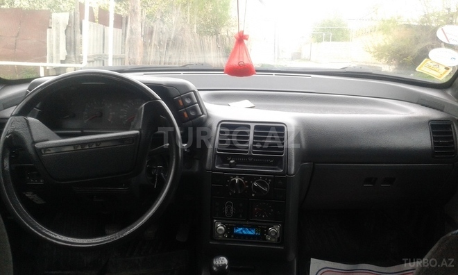 LADA (VAZ) 2110 2004, 143,000 km - 1.6 л - Yevlax