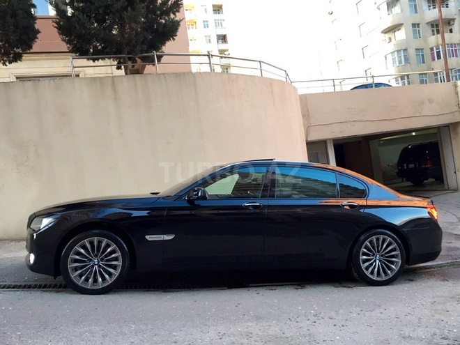 BMW 750 2009, 57,580 km - 4.4 l - Bakı