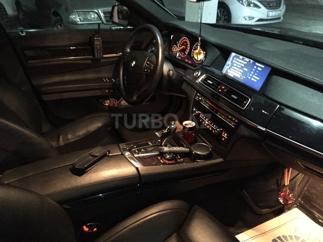 BMW 750 2009, 57,580 km - 4.4 l - Bakı