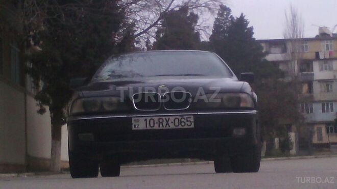 BMW 525 2000, 293,000 km - 2.5 l - Bakı