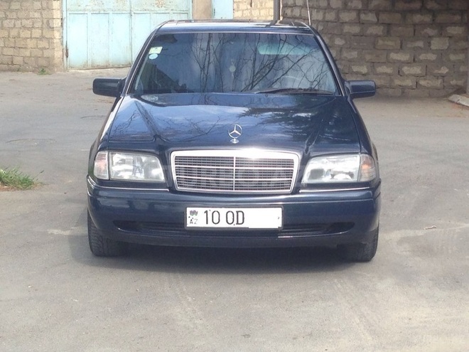 Mercedes C 220 1994, 470,000 km - 2.2 л - Bakı