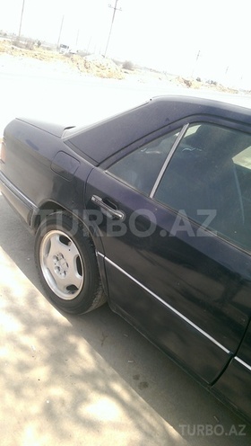 Mercedes E 250 1993, 340,000 km - 2.5 л - Bakı