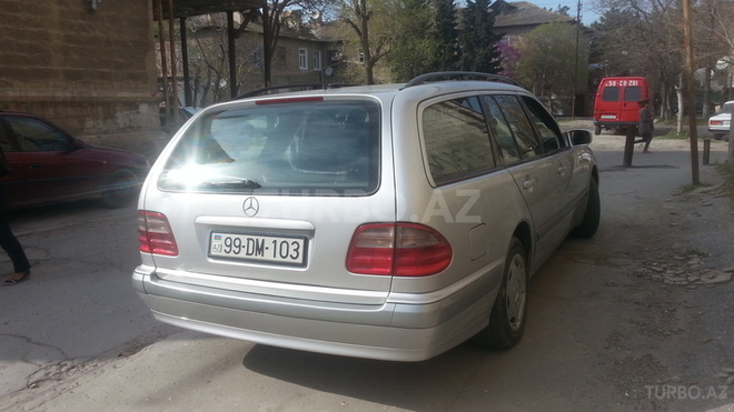 Mercedes E 220 2002, 175,000 km - 2.2 л - Sumqayıt