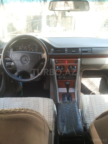 Mercedes E 200 1991, 443,500 km - 2.0 l - Bakı