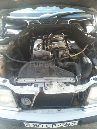 Mercedes E 200 1991, 443,500 km - 2.0 l - Bakı