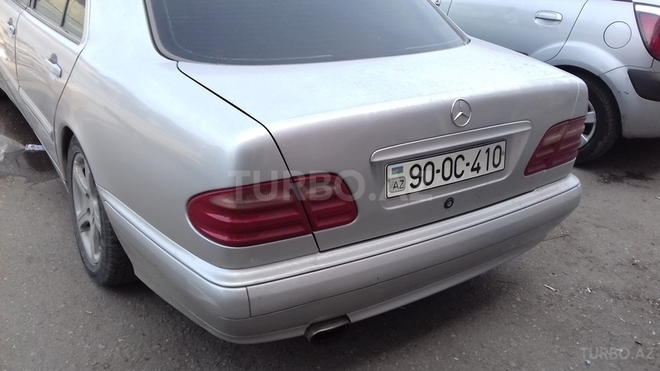 Mercedes E 200 2000, 235,000 km - 2.0 l - Bakı