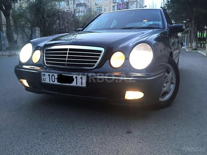 Mercedes E 240 2000, 222,000 km - 2.6 l - Bakı