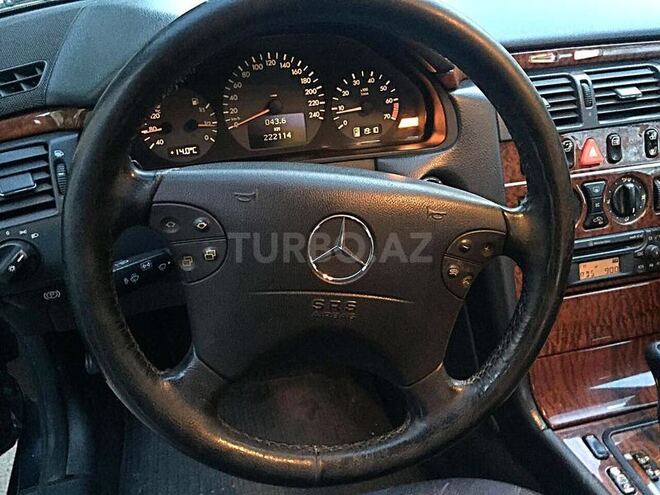 Mercedes E 240 2000, 222,000 km - 2.6 l - Bakı
