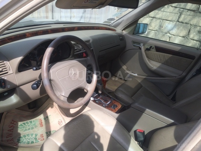 Mercedes C 230 1999, 138,000 km - 2.3 l - Bakı
