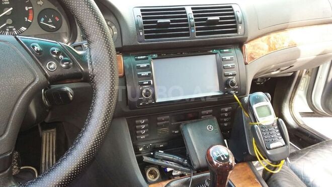 BMW 523 1998, 260,000 km - 2.5 l - Mingəçevir