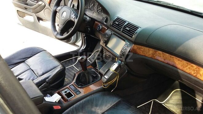 BMW 523 1998, 260,000 km - 2.5 l - Mingəçevir