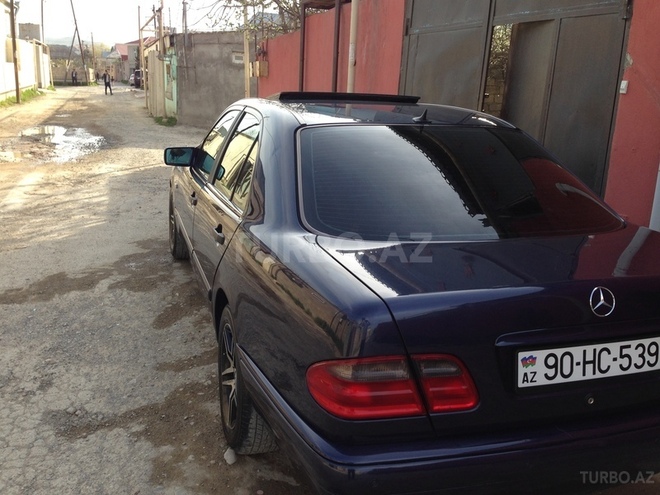 Mercedes E 230 1996, 250,000 km - 2.3 l - Sumqayıt