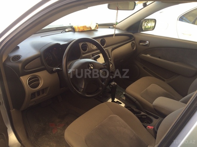 Mitsubishi Outlander 2004, 112,000 km - 2.4 л - Bakı