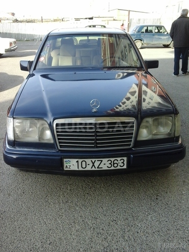 Mercedes E 200 1995, 310,000 km - 2.0 l - Xırdalan