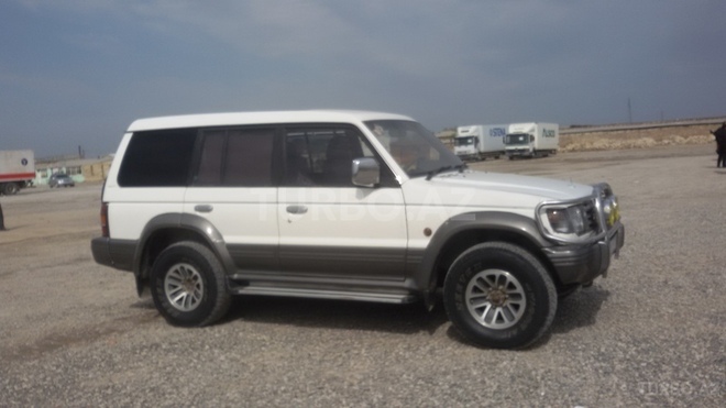 Mitsubishi Pajero 1995, 236,958 km - 2.5 l - Sumqayıt
