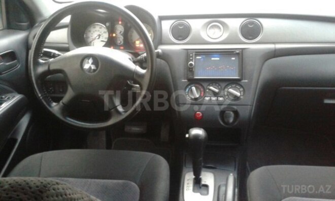Mitsubishi Airtrek 2003, 210,000 km - 2.0 l - Bakı