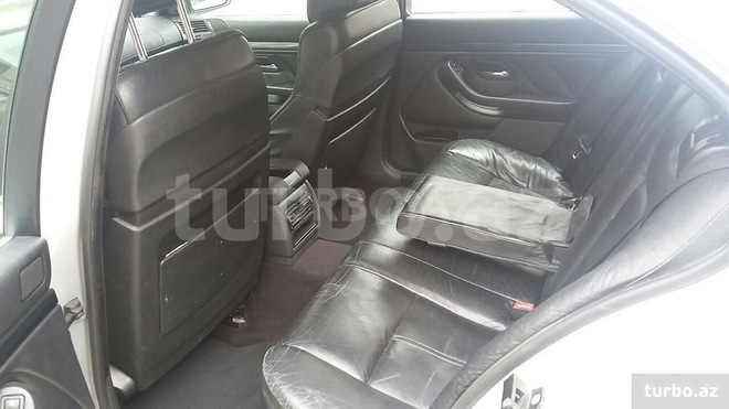 BMW 525 1999, 352,000 km - 2.5 l - Bakı