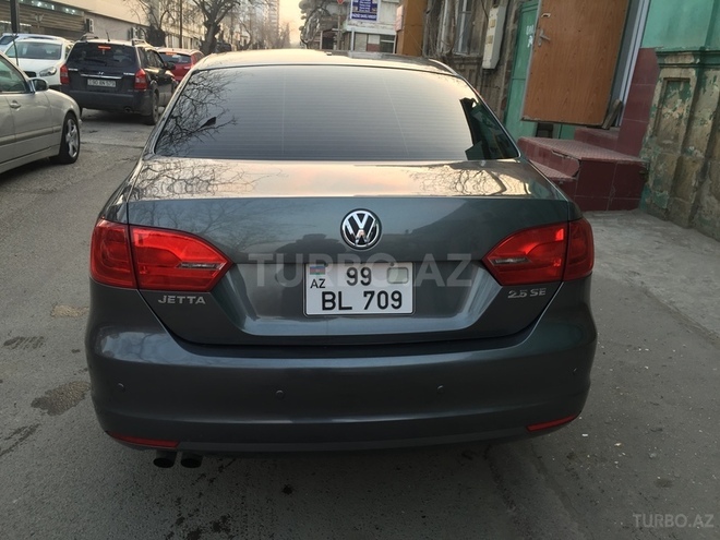 Volkswagen Jetta 2011, 67,000 km - 2.5 l - Bakı