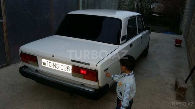 LADA (VAZ) 2107 2005, 144,000 km - 1.5 l - Yevlax