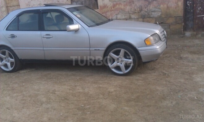 Mercedes C 200 1995, 435,000 km - 2.0 л - Bakı