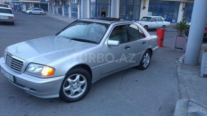 Mercedes C 230 2000, 230,000 km - 2.3 л - Bakı