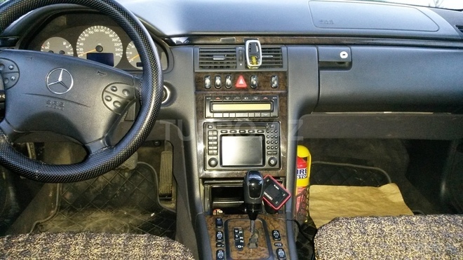 Mercedes E 280 2000, 312,000 km - 2.8 л - Şirvan