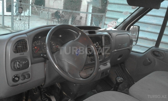 Ford Transit 2005, 245,000 km - 2.4 l - Mingəçevir