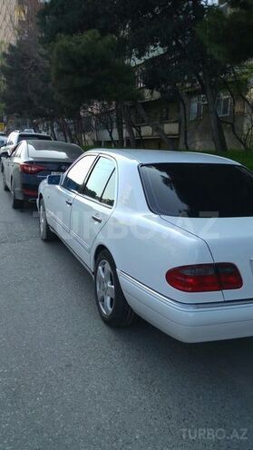 Mercedes E 240 1998, 237,000 km - 2.4 l - Bakı