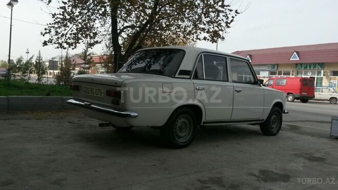LADA (VAZ) 21011 1981, 180,000 km - 1.3 l - Ucar