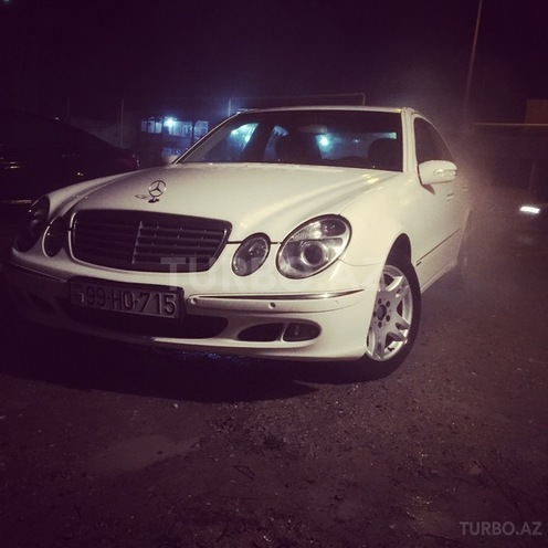 Mercedes E 220 2006, 295,000 km - 2.2 л - Bakı