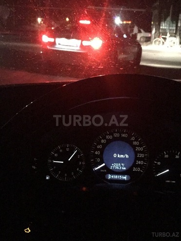 Mercedes E 220 2006, 295,000 km - 2.2 л - Bakı