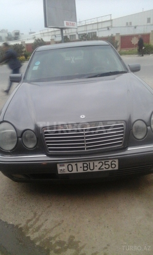 Mercedes E 230 1995, 380,000 km - 0.3 l - Bakı