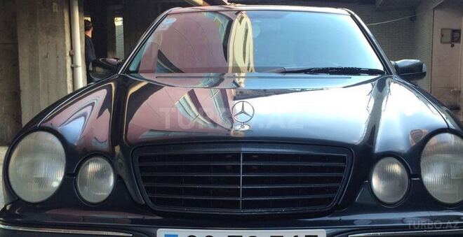 Mercedes E 270 2000, 253,000 km - 2.7 l - Bakı