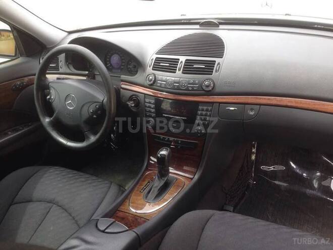 Mercedes E 240 2003, 148,000 km - 2.4 l - Bakı